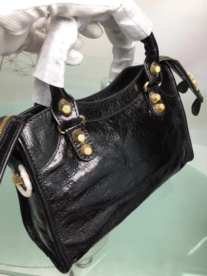 BALENCIAG巴黎世家 義大利進口 原版油蠟頭層牛皮 香皮小銀釘 時尚百搭 手提肩背斜挎包  BL1568